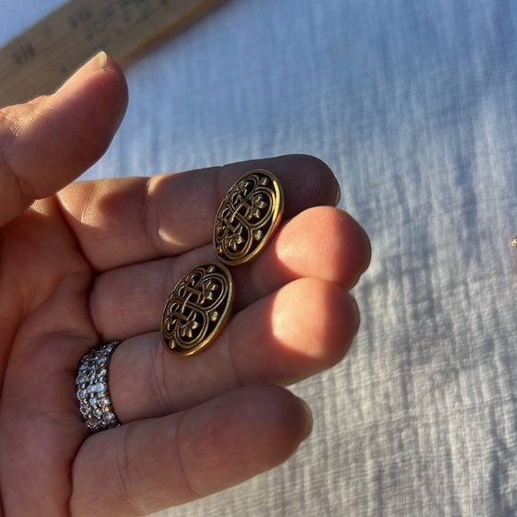 Vintage MMA Museum Modern Art Clip Earrings - Picture 12 of 15